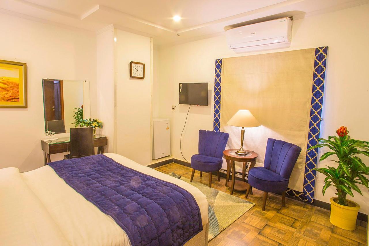 Hotel Oban Lahore Exteriör bild