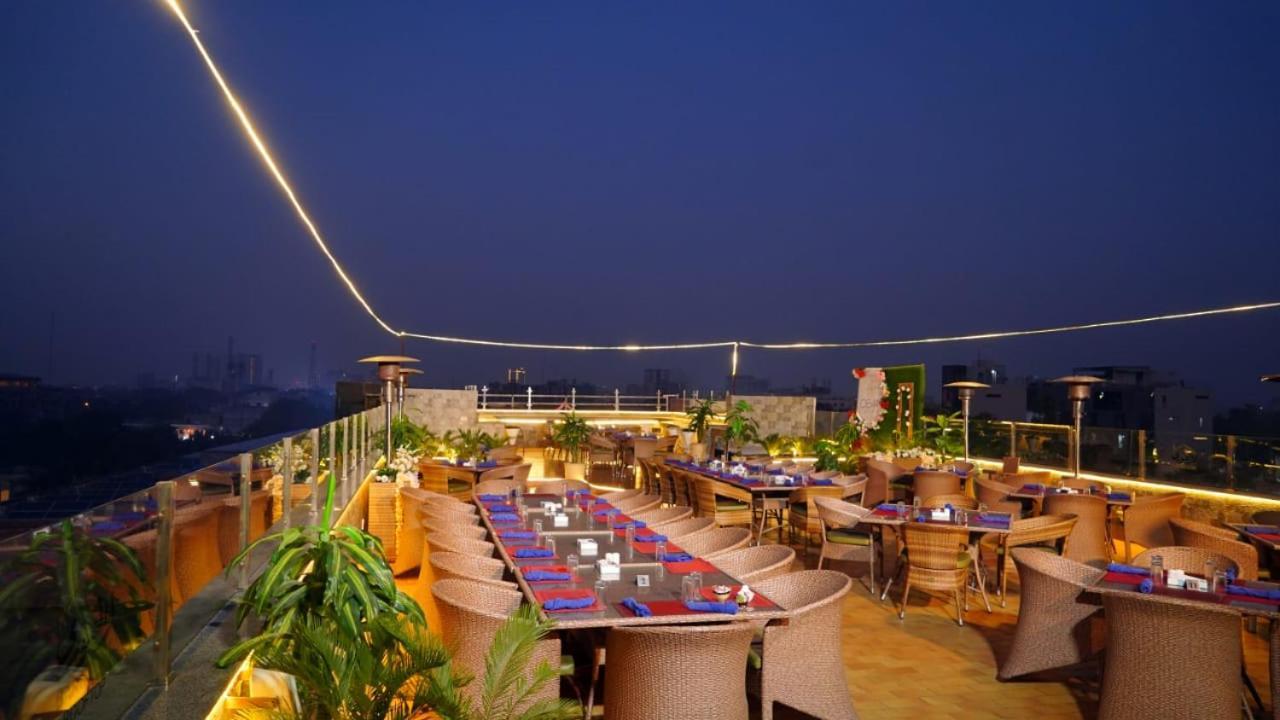 Hotel Oban Lahore Exteriör bild