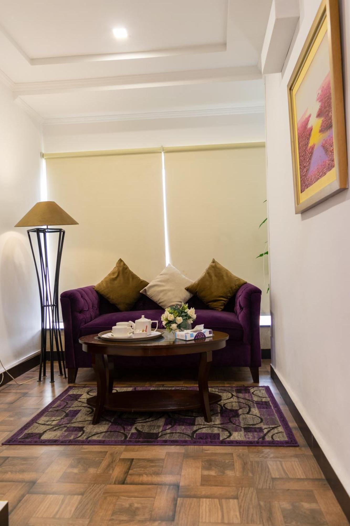 Hotel Oban Lahore Exteriör bild