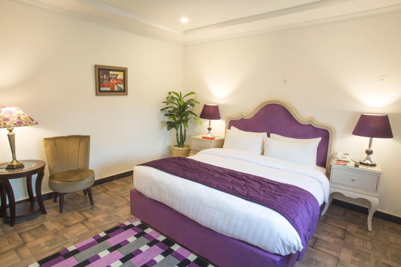 Hotel Oban Lahore Exteriör bild