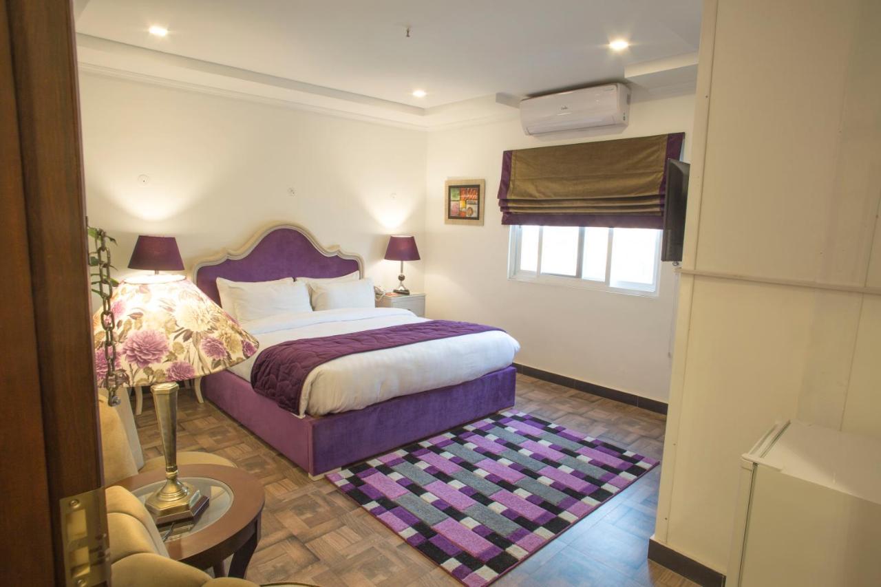 Hotel Oban Lahore Exteriör bild